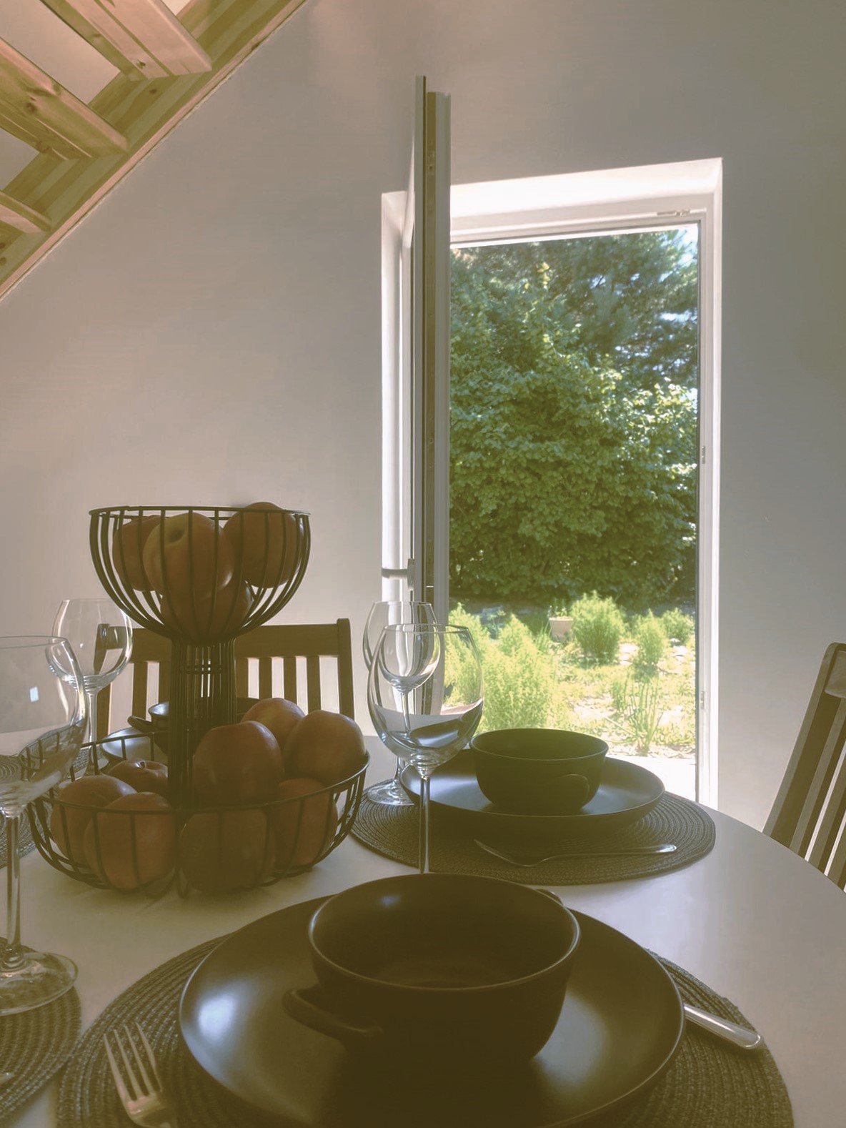 Zdjęcie salonu - stół